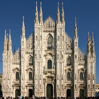 Panettone cake: Milan Cathedral, facade (cc-01)